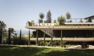 一滴水只有融入大海